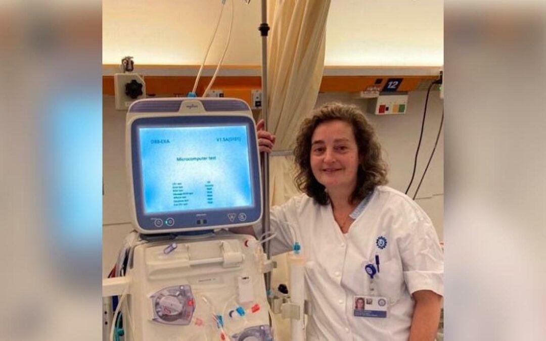 Antonia, dialyseverpleegkundige met 32 jaar zorgervaring.